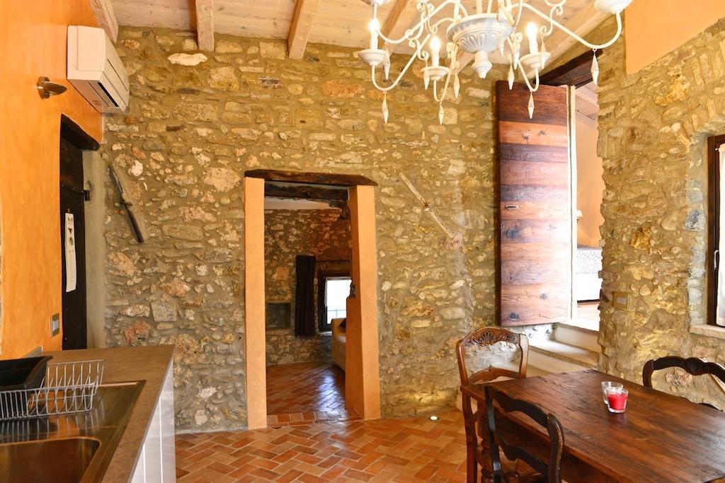 Agriturismo C'Era Una Volta Camporosso  Rum bild