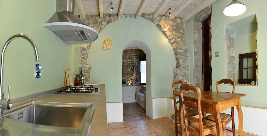 Agriturismo C'Era Una Volta Camporosso  Rum bild